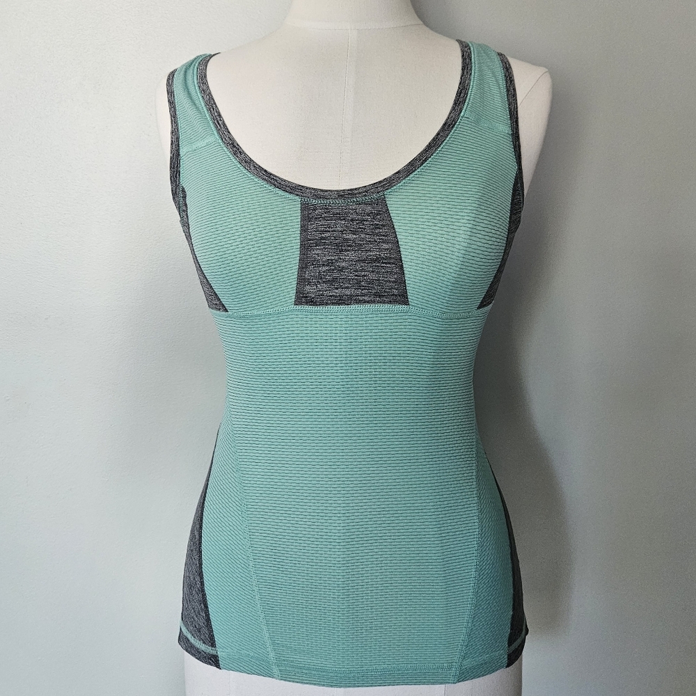 Lululemon Run: Recharge Tank Top - Size 4 - Aqua Green And Heathered Grey